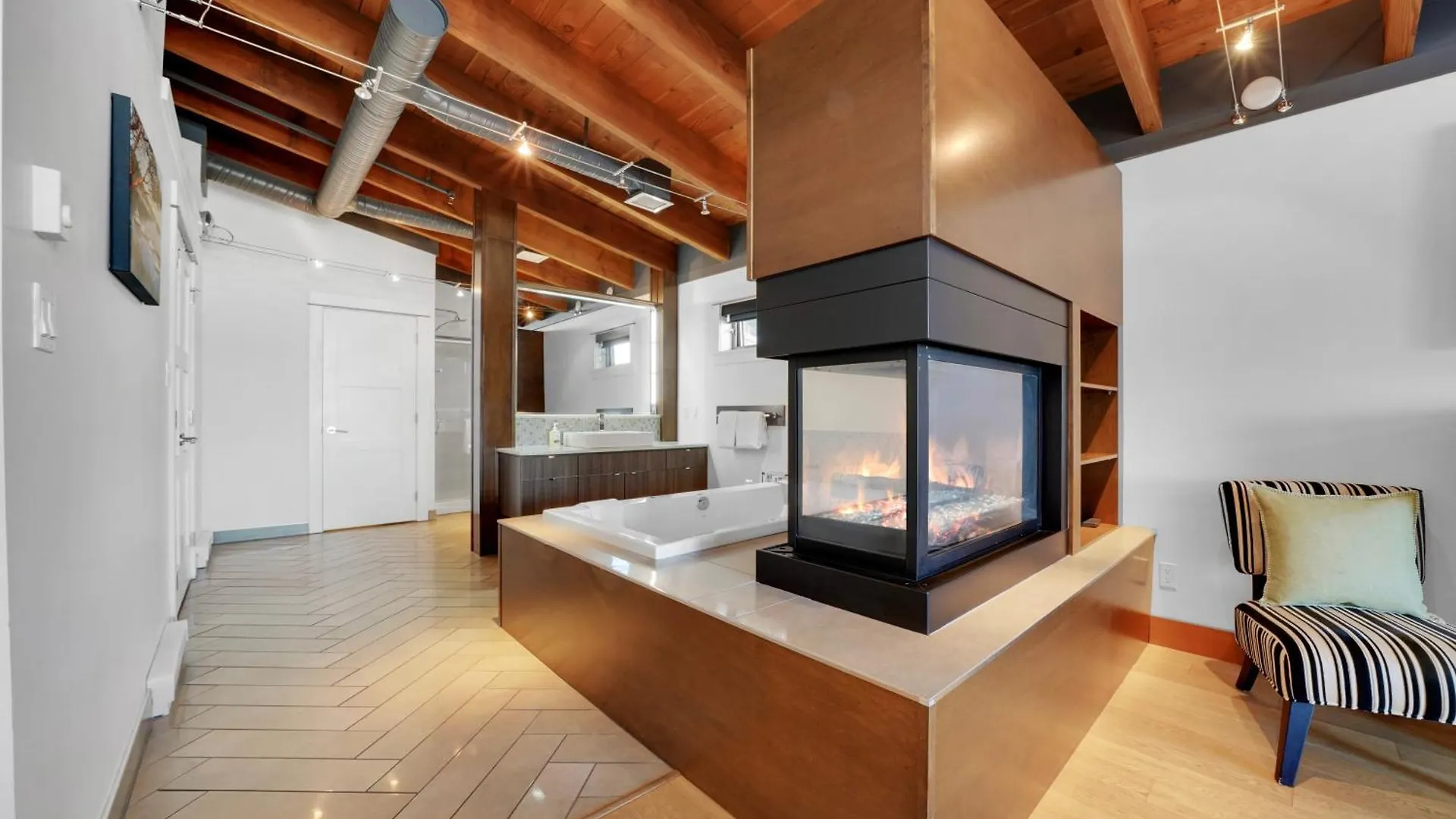 Mariner'S Loft - Salt Spring Island Apartment Ganges Canada