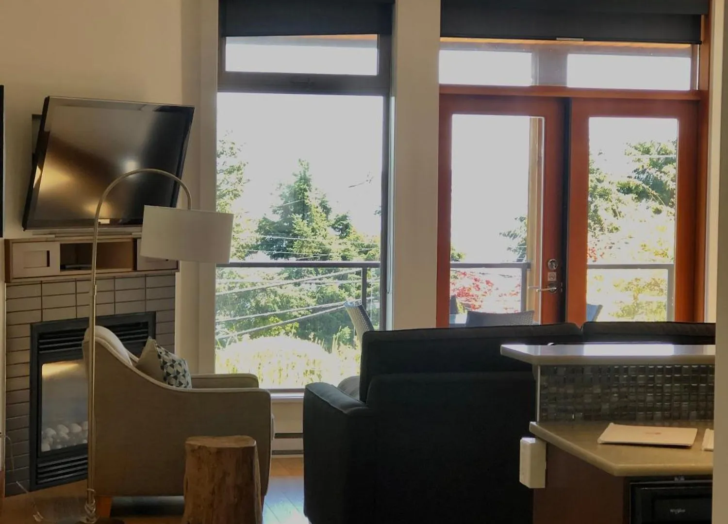 Mariner'S Loft - Salt Spring Island Apartment Ganges