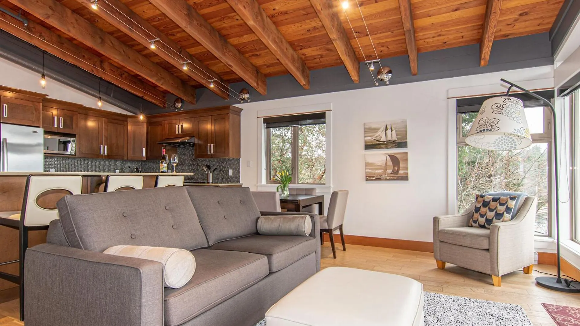 Mariner'S Loft - Salt Spring Island Apartment Ganges
